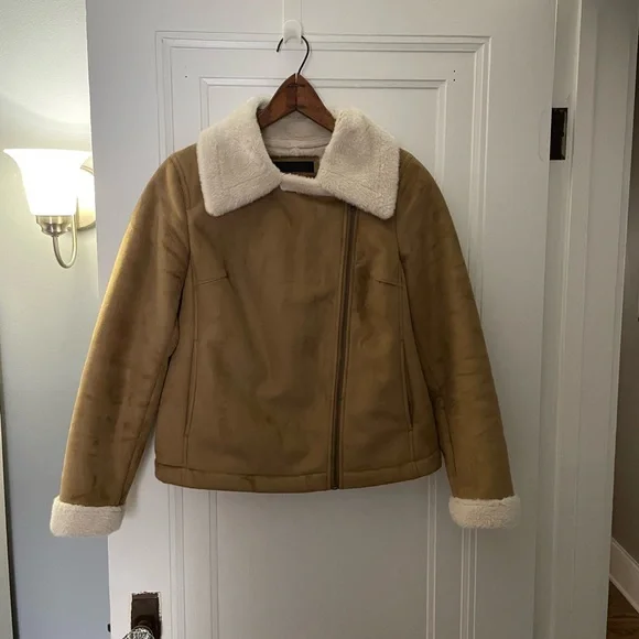 Faux shearling moto jacket with plush fur lining - Picture 2 of 4